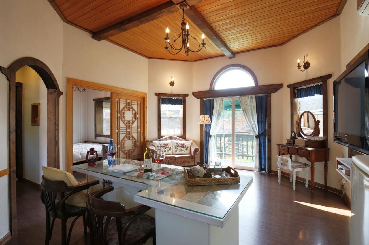 Gyeongju Jy Pension מראה חיצוני תמונה